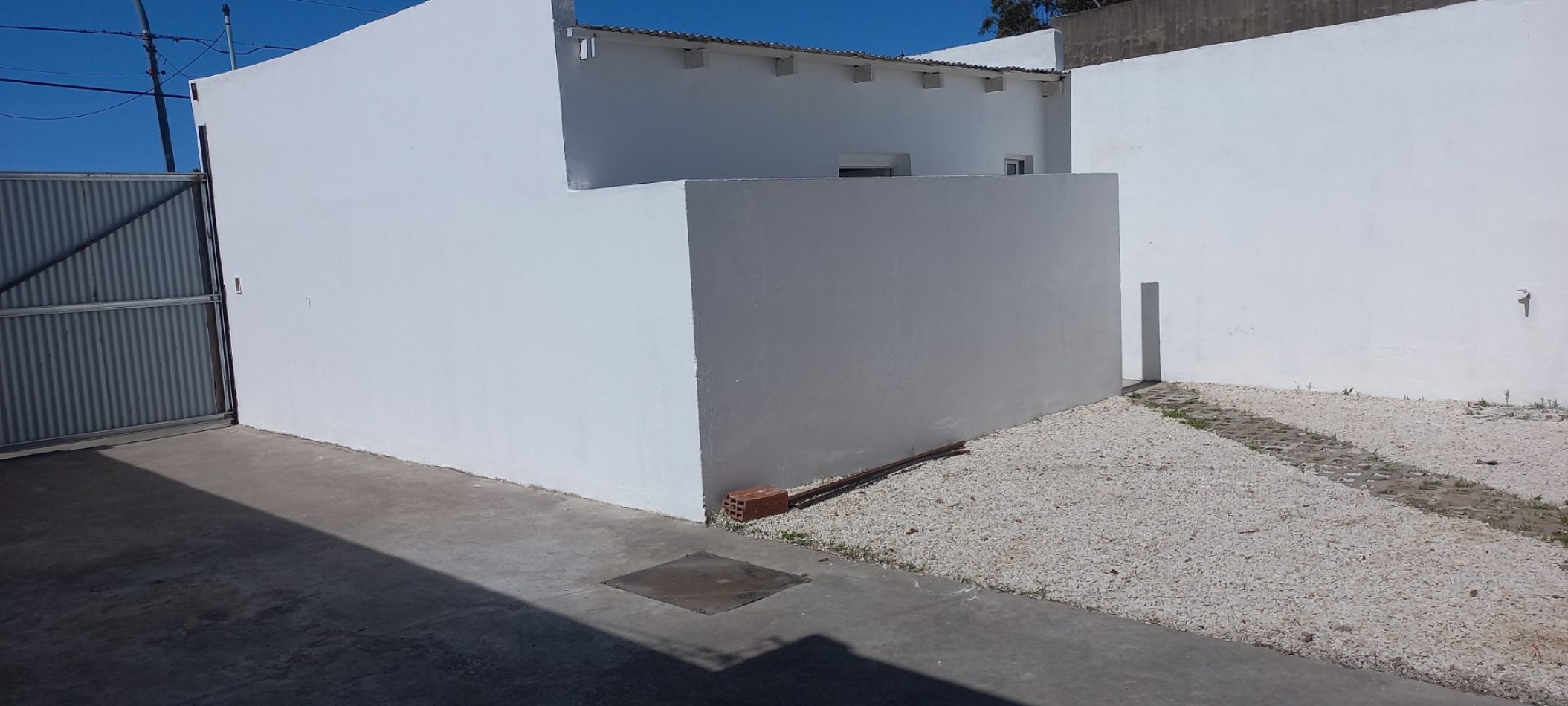 GALPON con LOCAL Comercial